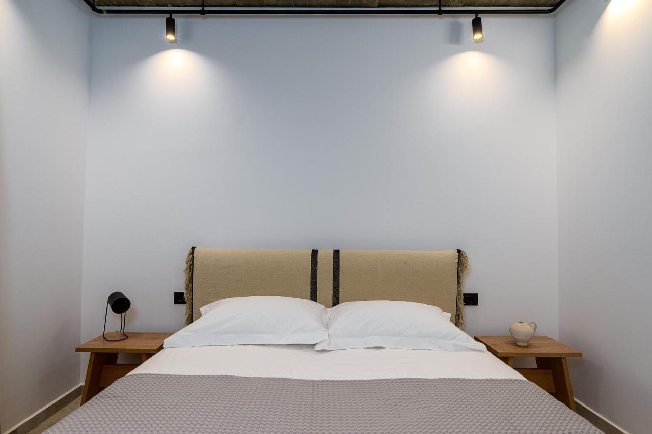 Celine Private Residences Lentas Bagian luar foto